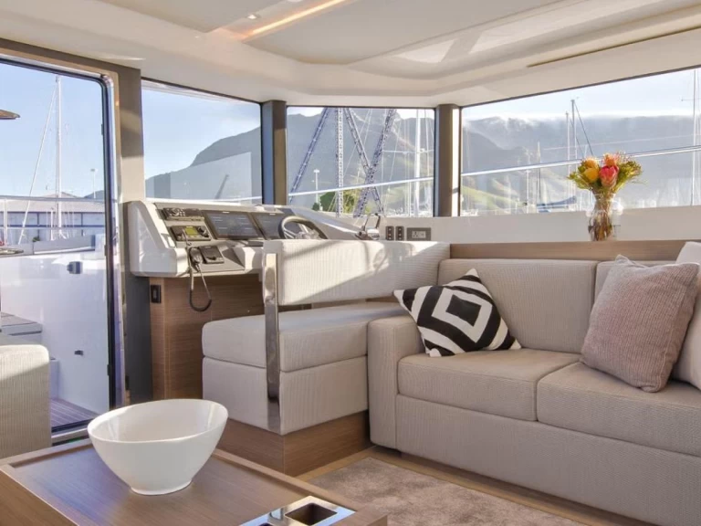 Bootsverleih Leopard 53 PC Antibes Samboat