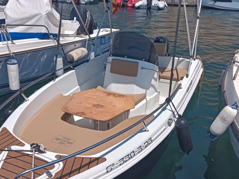 Motorboot mit oder ohne Skipper Mareti mieten in Altea