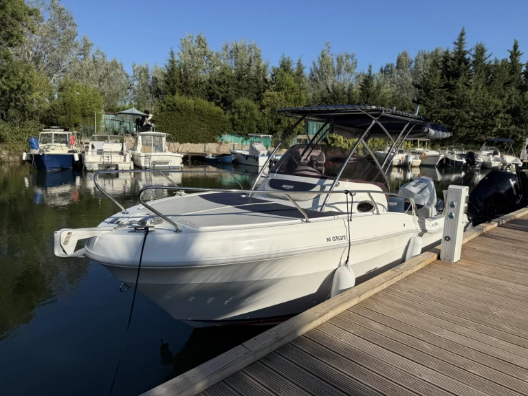 Motorboot mit oder ohne Skipper Ranieri mieten in Mandelieu-la-Napoule