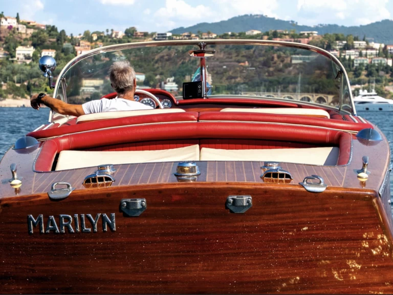 Motorboot mieten in Mandelieu-la-Napoule zum besten Preis