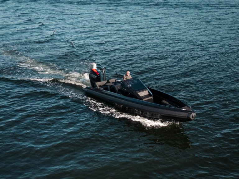 Ein IRON 827 mieten in Stockholm