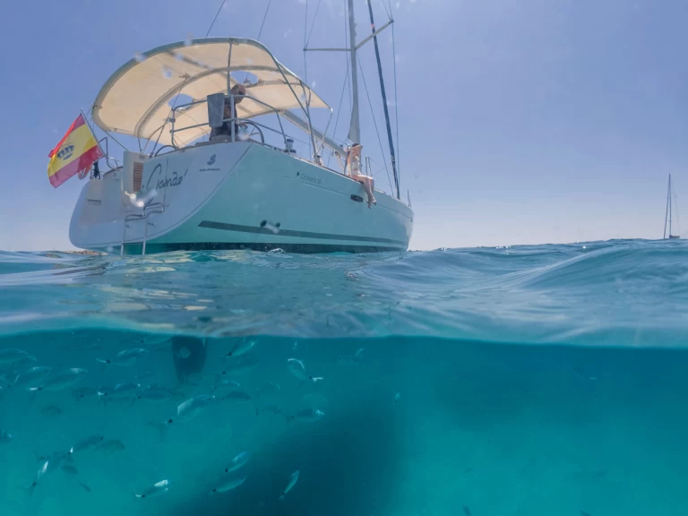 Ein Bénéteau Oceanis 50 mieten in Santa Pola