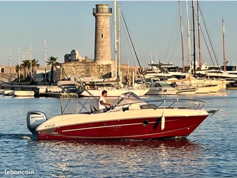Motorboot mit oder ohne Skipper Bénéteau mieten in Antibes