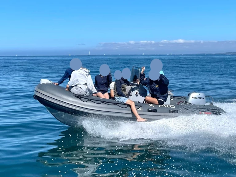 Schlauchboot mieten in Locmiquélic zum besten Preis