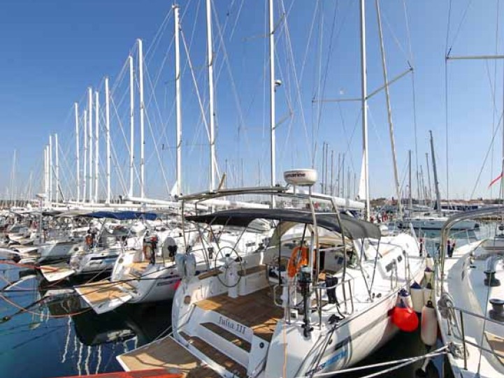 YachtCharter in Biograd na Moru - Bavaria Cruiser 45 auf SamBoat