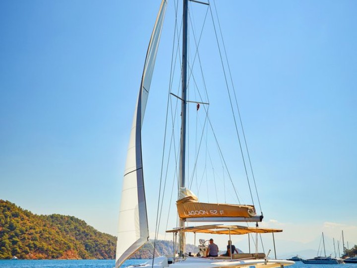 Vermietung Katamaran Lagoon mit Führerschein
