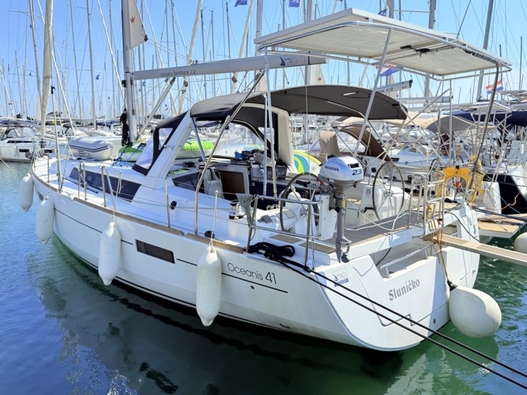 Vermietung Segelboot Bénéteau mit Führerschein