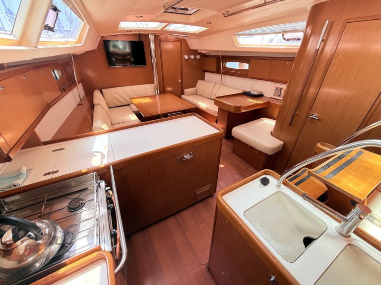 Bénéteau Oceanis 46 mieten Sukošan