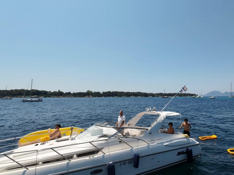 Ein Windy Grand Mistral 37 mieten in Cannes