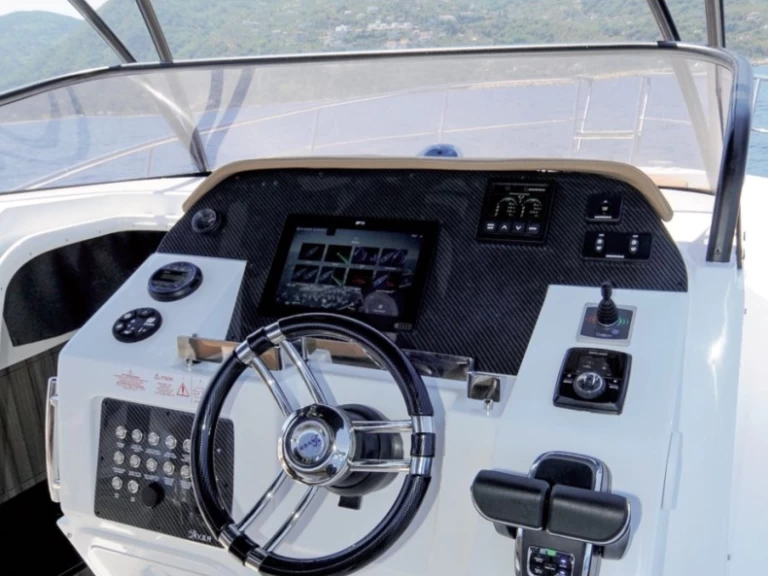 YachtCharter in Porto Rotondo - Saver Saver 330 Sport auf SamBoat