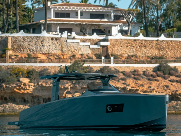 Bootsverleih Tesoro T40 Port des Marines de Cogolin Samboat