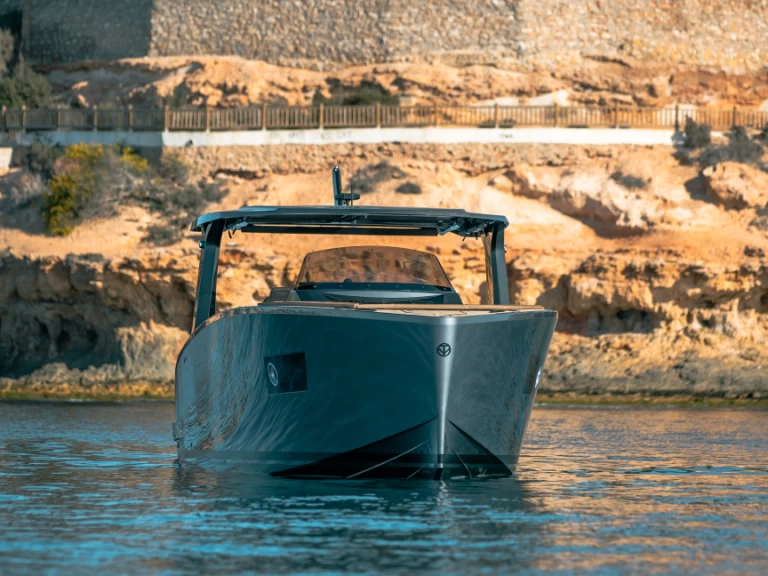 Motorboot mit oder ohne Skipper Tesoro mieten in Port des Marines de Cogolin