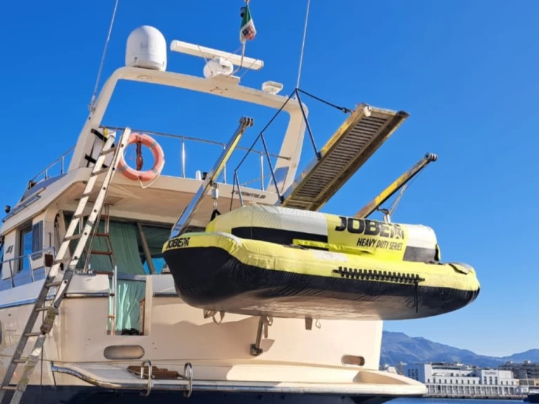 Motorboot mit oder ohne Skipper Mercan mieten in Palermo