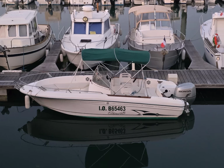 Motorboot mieten in Saint-Denis-d'Oléron - Jeanneau Cap Camarat 625