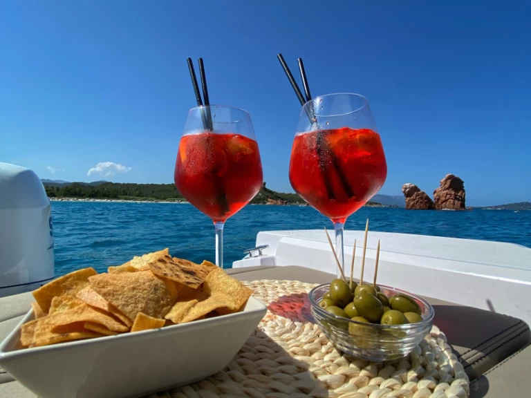 Schlauchboot mit oder ohne Skipper Italboats mieten in Villasimius