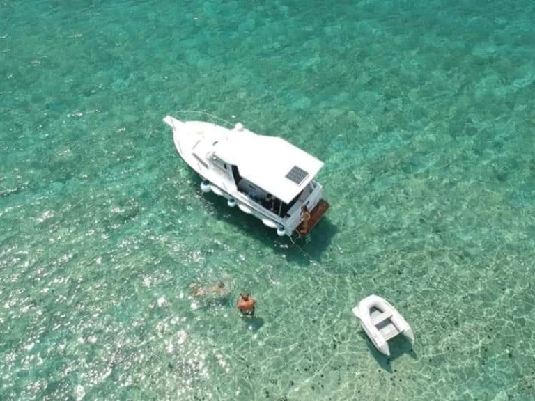 Bootsverleih Jeanneau Lamparo Lumbarda Samboat