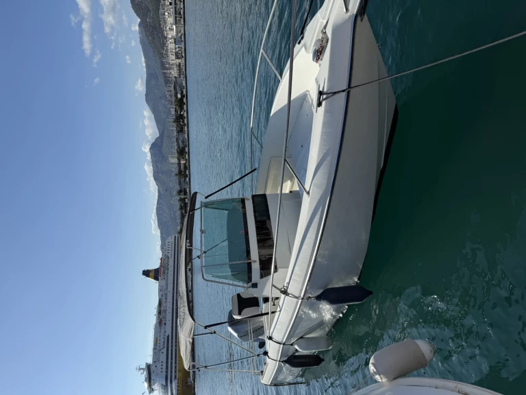 Ein Jeanneau Cap Camarat 695 WA mieten in Toulon