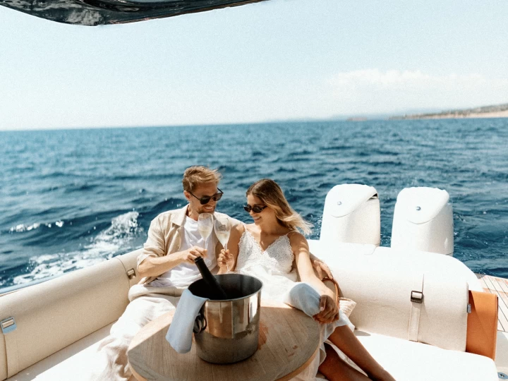 Bootsverleih Invictus  Invictus GT 280s Chalkidiki (Regionalbezirk) Samboat