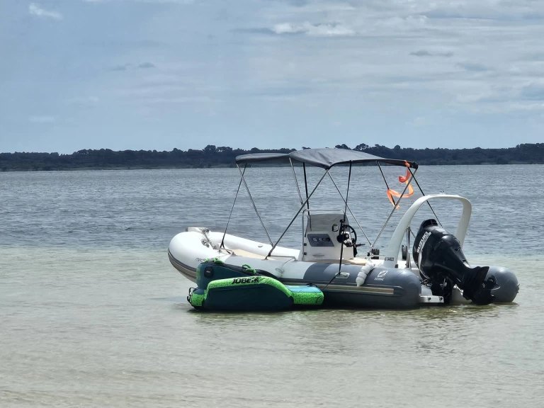 Schlauchboot mit oder ohne Skipper Zodiac mieten in Biscarrosse