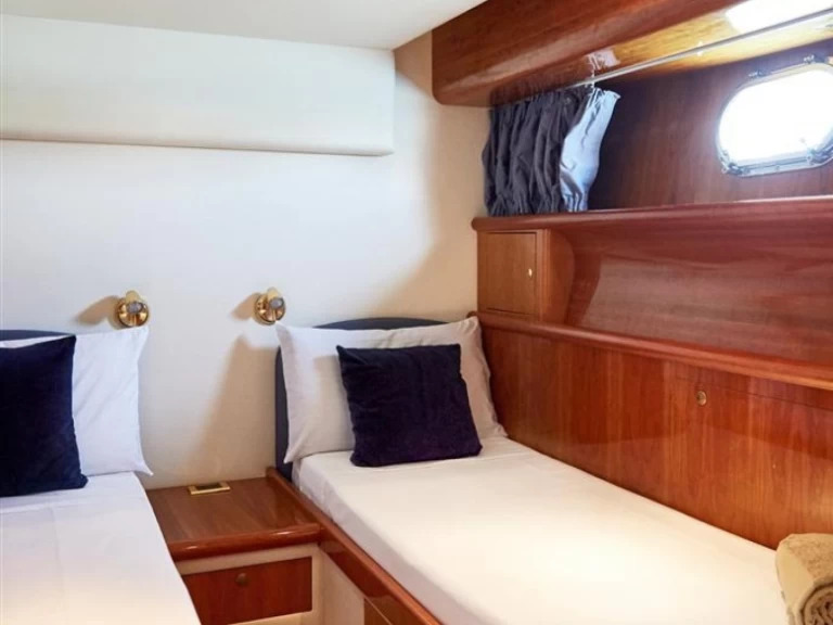 Ein Alfamarine 58 mieten in Chania