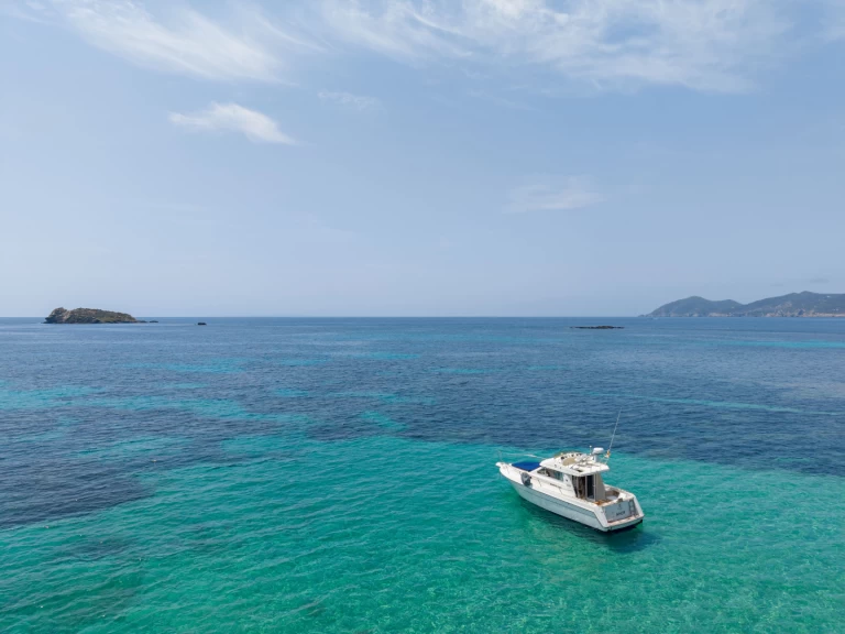 Ein Rodman Rodman 900 mieten in Santa Eulària des Riu