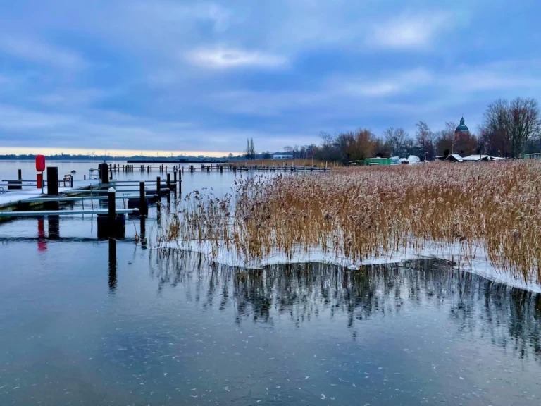 YachtCharter in Ribnitz-Damgarten - FLOATING 44-3 auf SamBoat