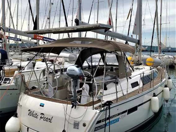 YachtCharter in Biograd na Moru - Bavaria Cruiser 37 auf SamBoat