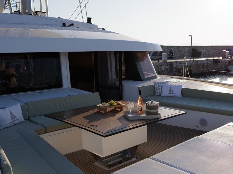 Ein Bali Catamarans Bali 5.8 mieten in Álimos