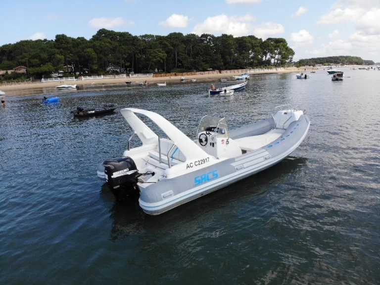 YachtCharter in Lège-Cap-Ferret - Sacs Sacs S 680 Ghost auf SamBoat