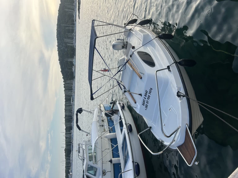 Motorboot mieten in Rogoznica zum besten Preis