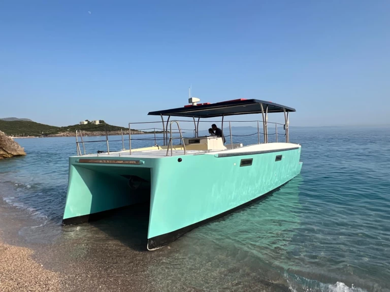 Vermietung Katamaran Aliboats mit Führerschein