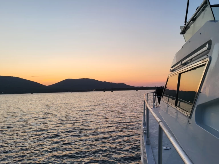 Motorboot mieten in Porto di Fertilia zum besten Preis