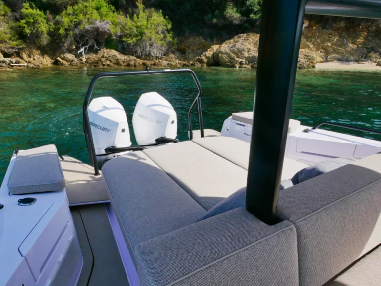 Vermietung Motorboot Axopar mit Führerschein