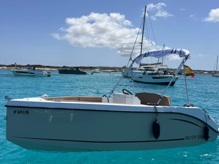 Motorboot mit oder ohne Skipper Silver Yacht mieten in La Savina