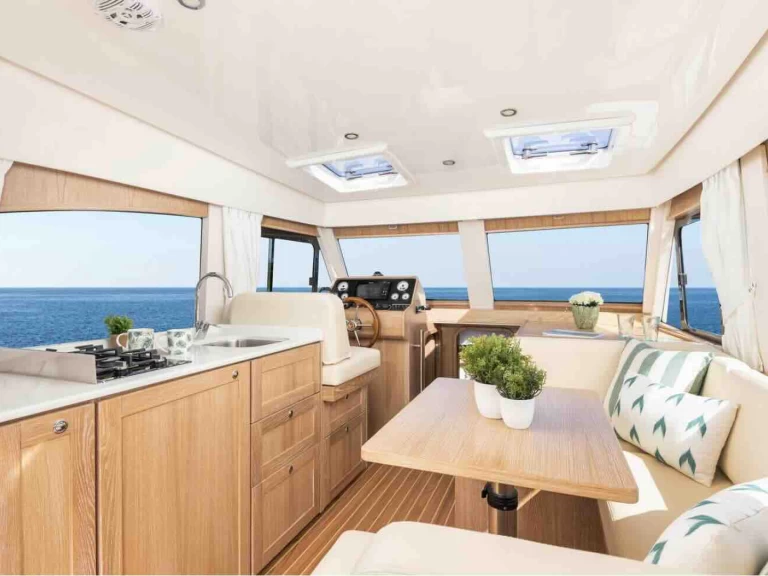 YachtCharter in Cavalaire-sur-Mer - sasga 34 HT auf SamBoat