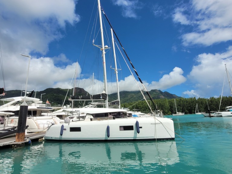 Vermietung Katamaran Lagoon mit Führerschein