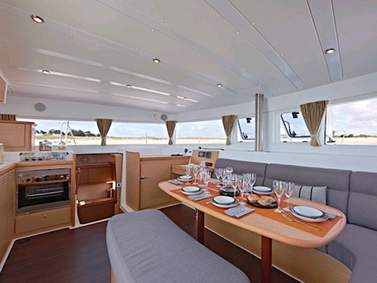 Bootsverleih Lagoon Lagoon 42 Trogir Samboat