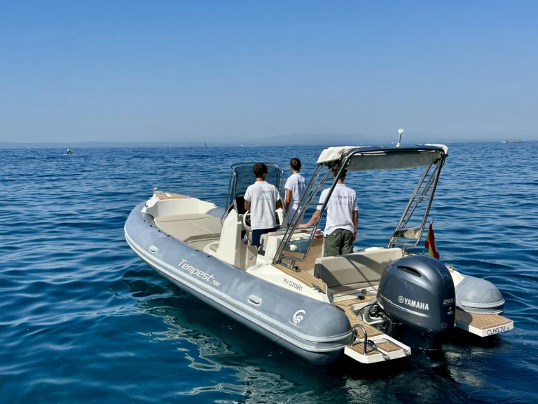 YachtCharter in Roses - Capelli Tempest 700 auf SamBoat