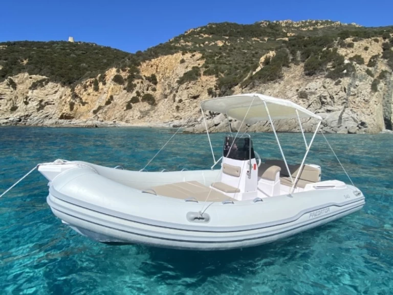 Schlauchboot mieten in Villasimius - Italboats Predator 540