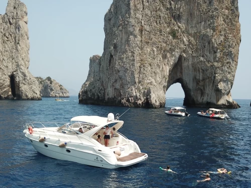Motorboot mieten in Salerno zum besten Preis