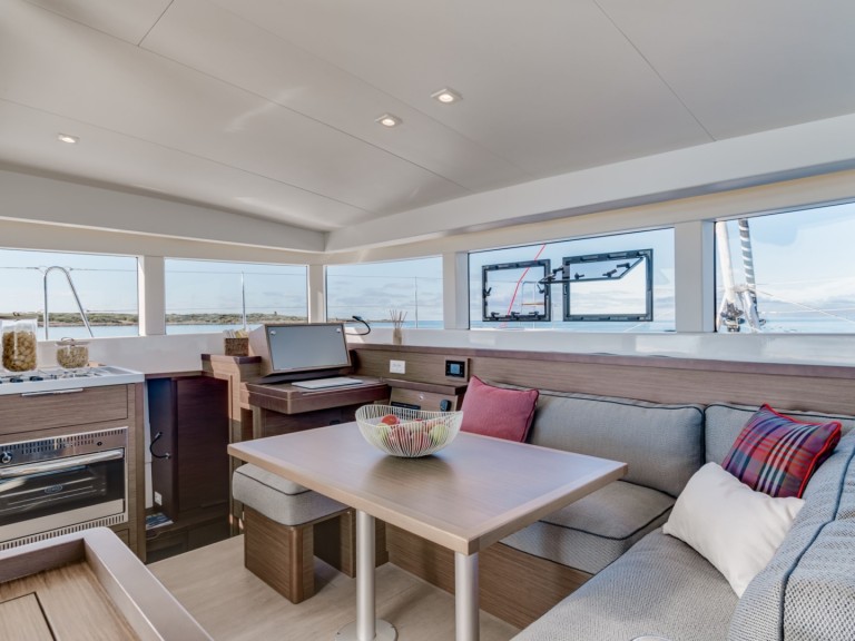 YachtCharter in Álimos - Lagoon Lagoon 40 auf SamBoat