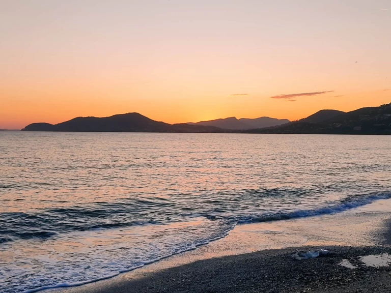 Ein Dufour Dufour 485 Grand Large mieten in Port de Hyères (St Pierre)
