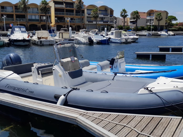 Capelli Tempest 700 mieten Gruissan