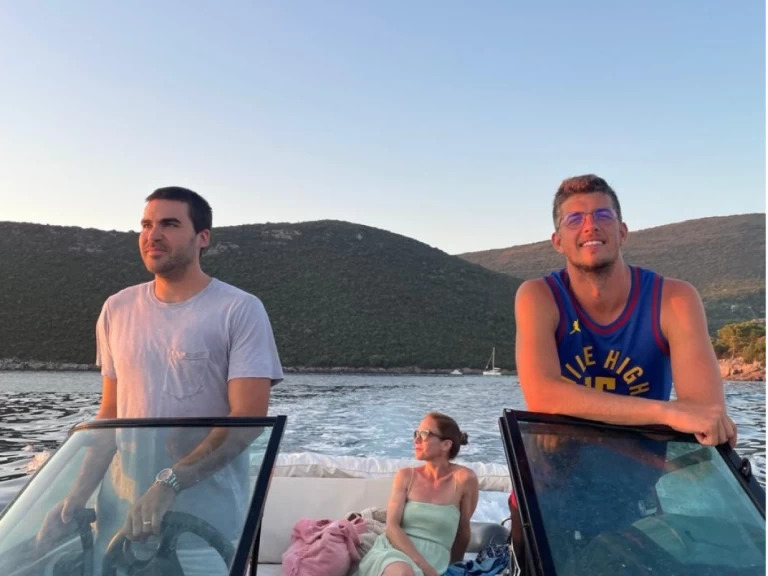 Motorboot mieten in Herceg Novi zum besten Preis