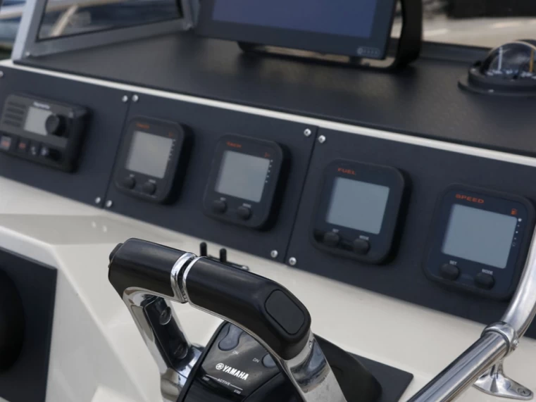 Bootsverleih Boston Whaler Boston Whaler 27 Outrage Taormina Samboat