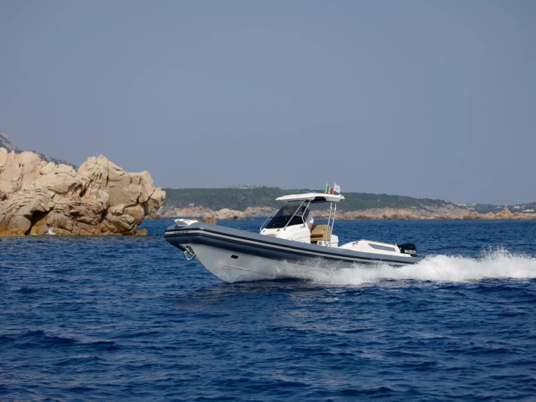 Ein Joker Boat Clubman 30 mieten in Porto Cervo