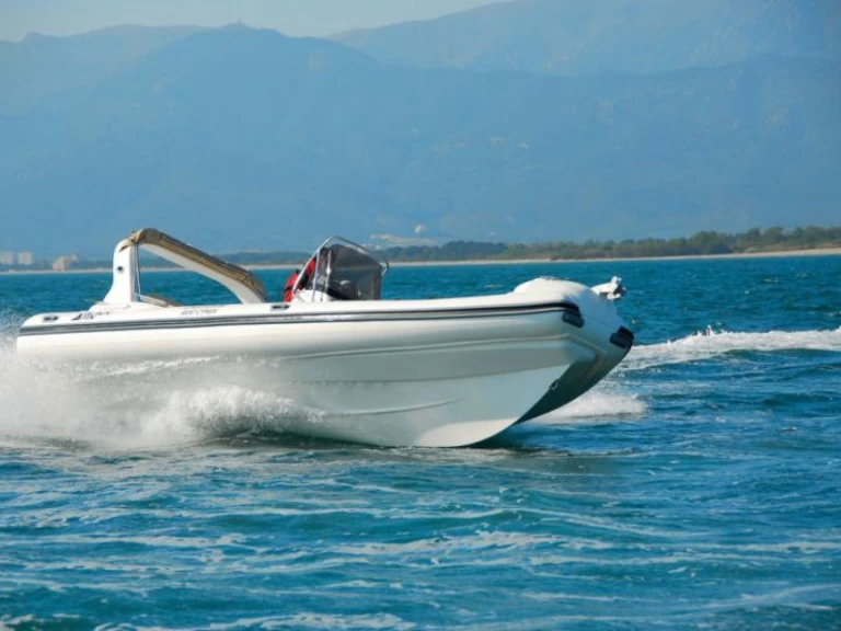Schlauchboot mieten in Bol zum besten Preis