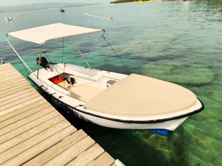 Motorboot mieten in Bol - Pasara Pasara