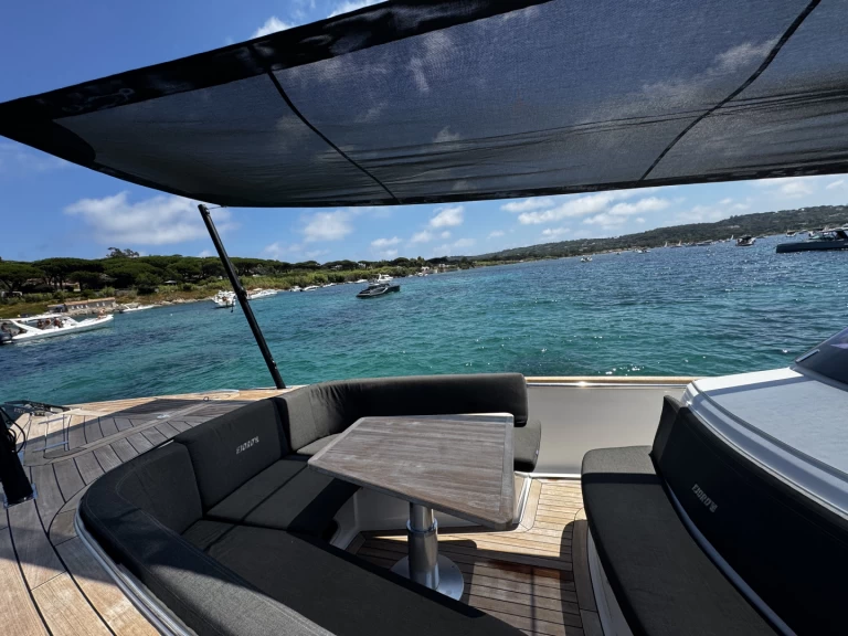 Motorboot mieten in Port Grimaud zum besten Preis