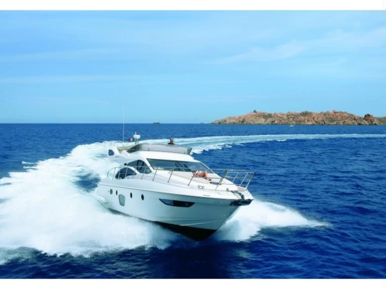 YachtCharter in Antibes - Azimut Azimut 47 Fly auf SamBoat